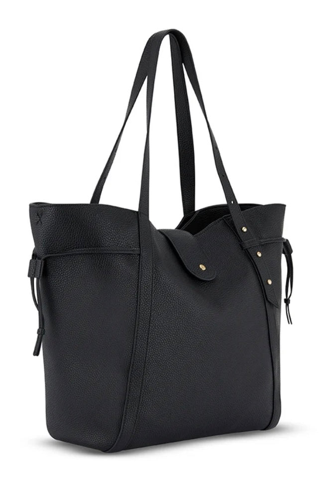 PRETTY WONDER M Black