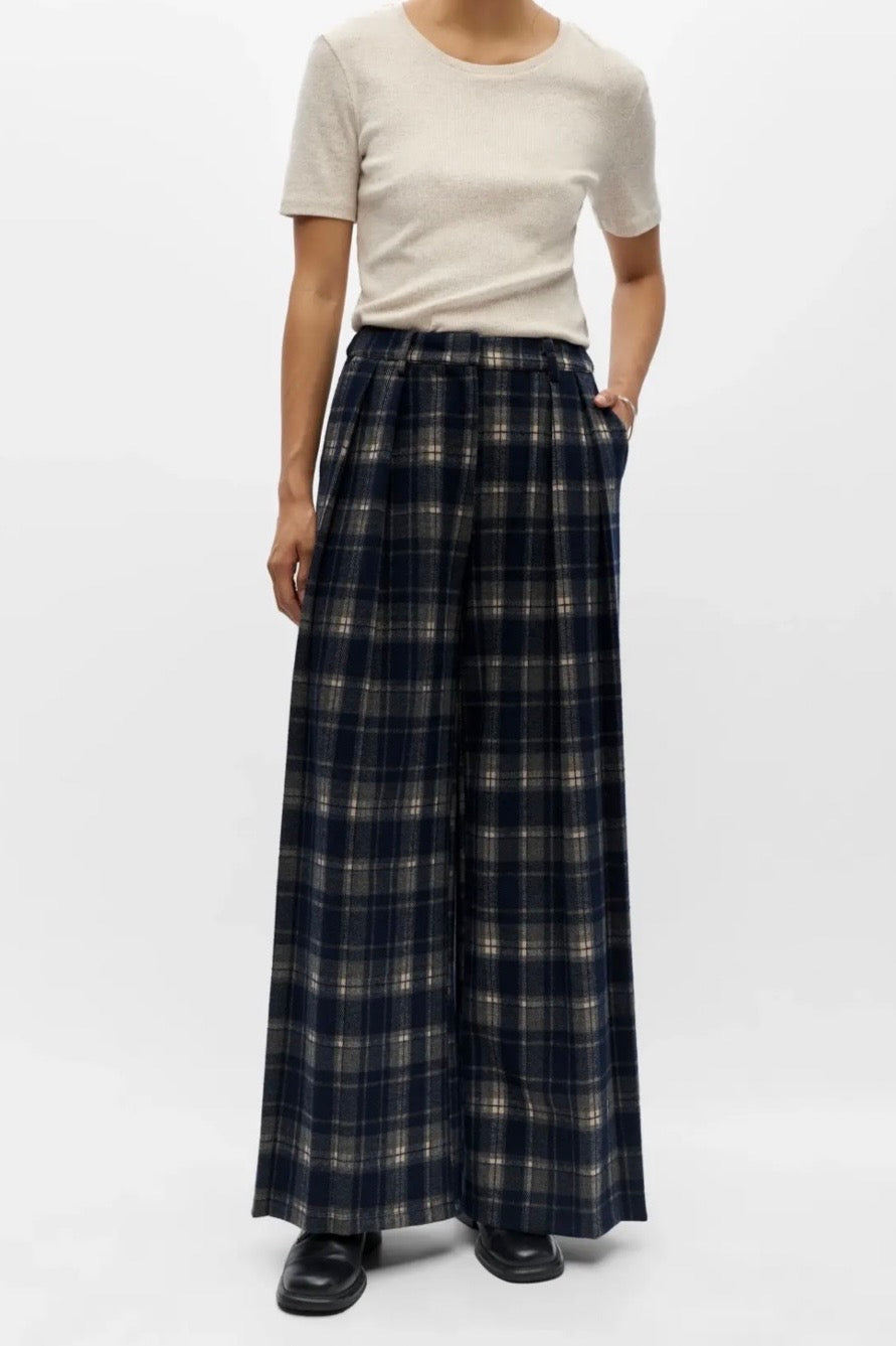 Hose „OBJTHELMA“